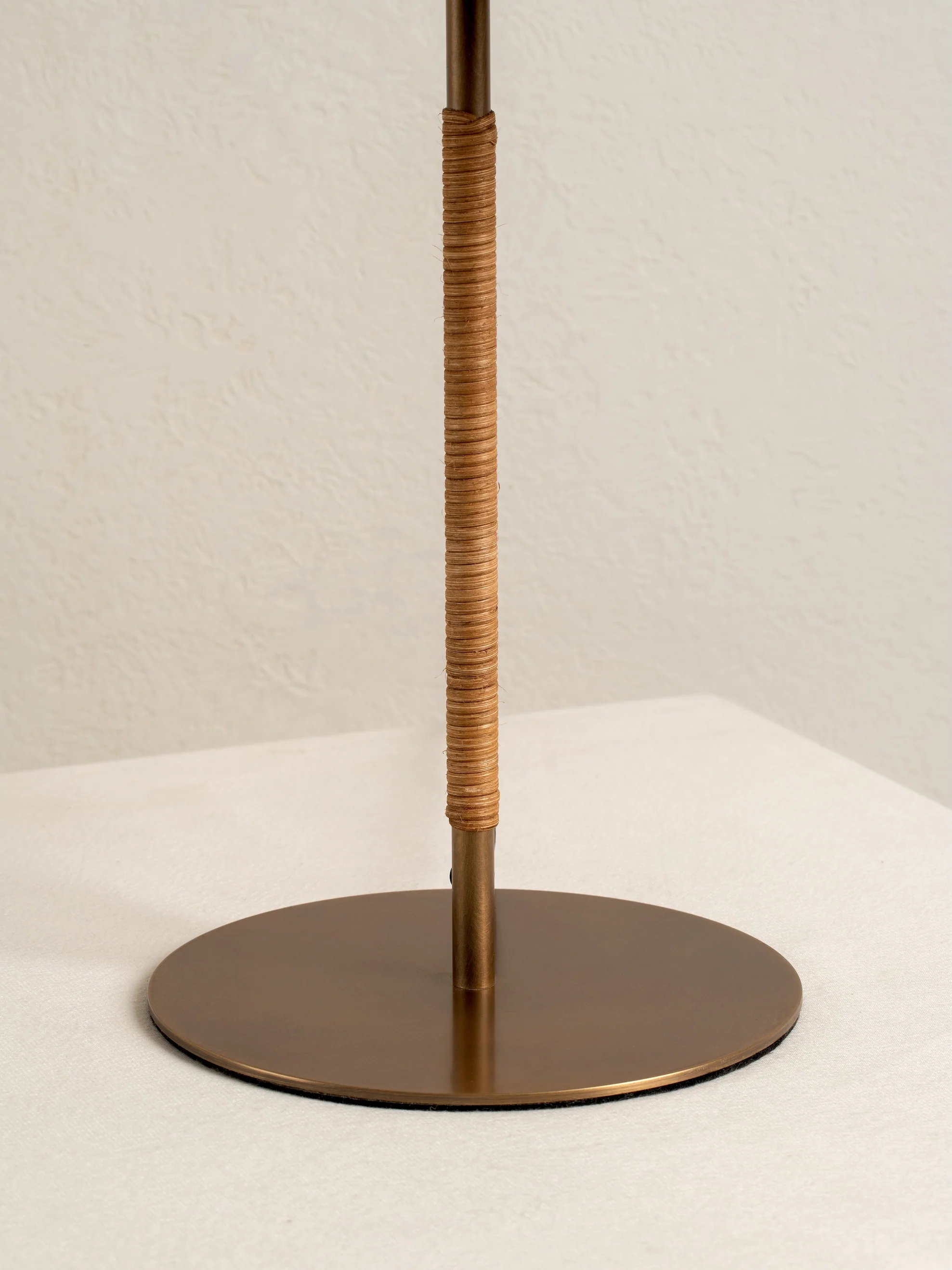 Anji table lamp - Image 5