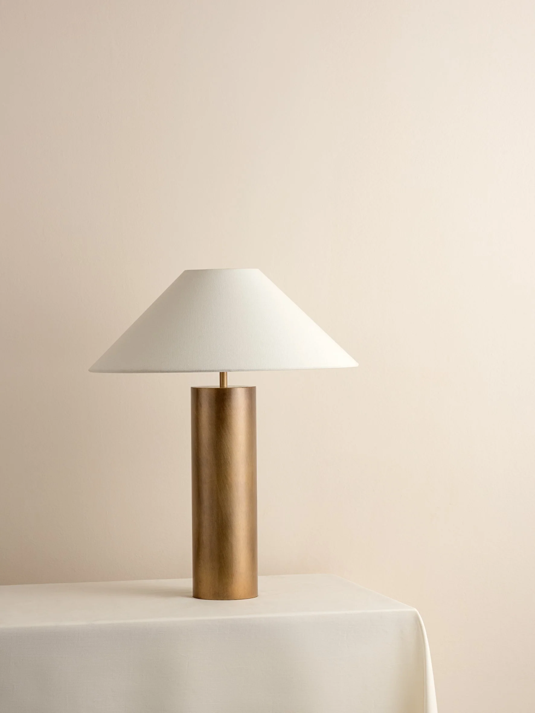 Bleeker - aged brass and linen table lamp - Image 6