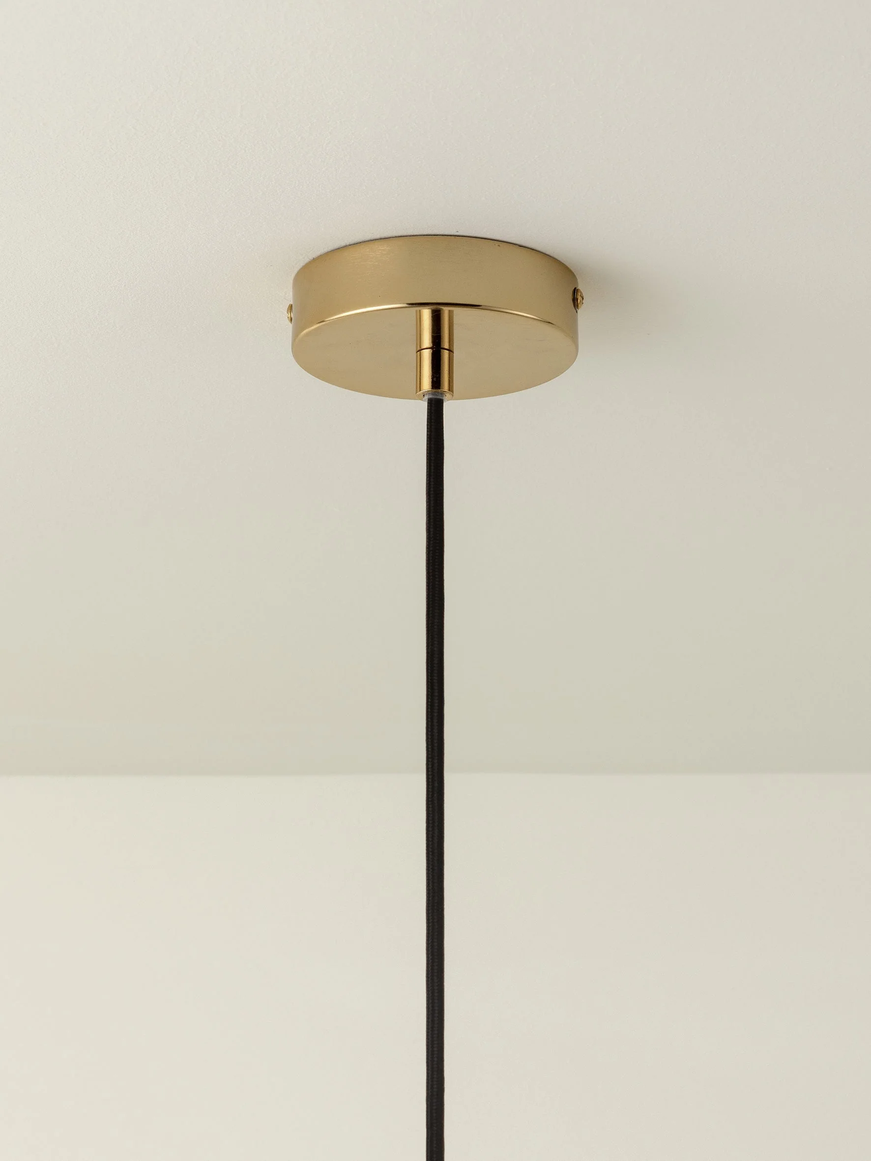 Capel - 1 light brass drop cap lampholder kit - Image 3