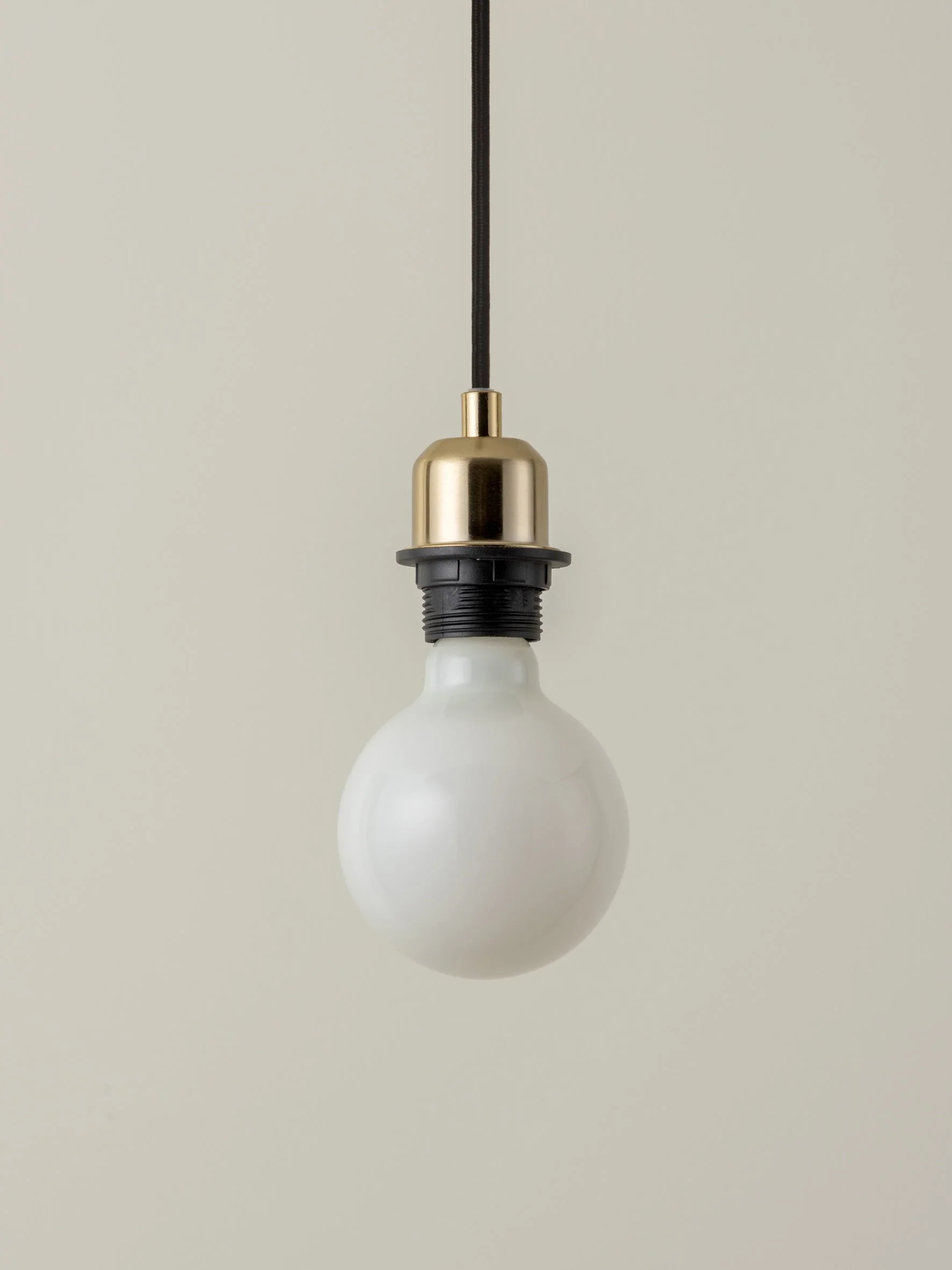 Capel - 1 light brass drop cap lampholder kit - Image 4
