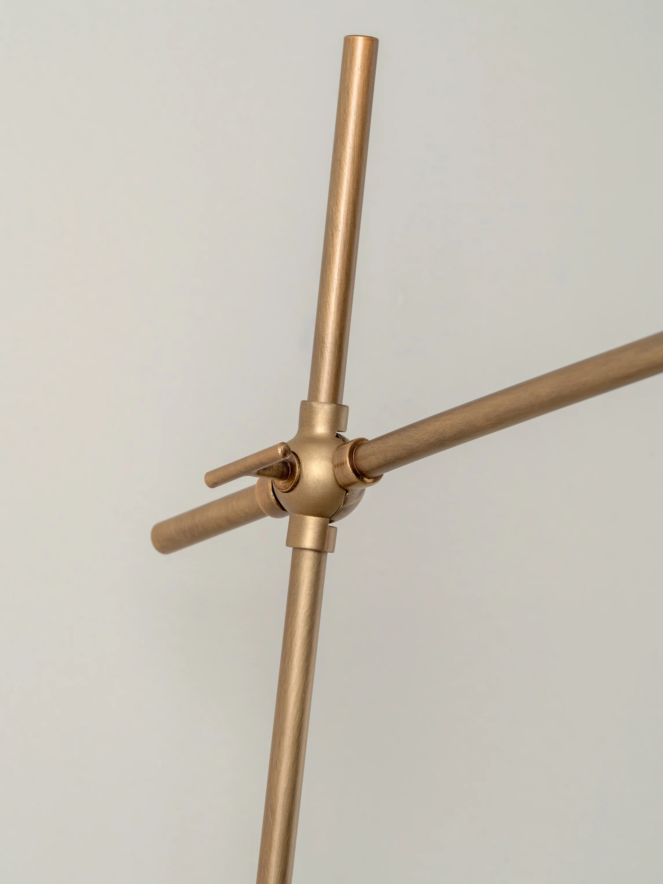 Celano aged brass wall light - Image 4