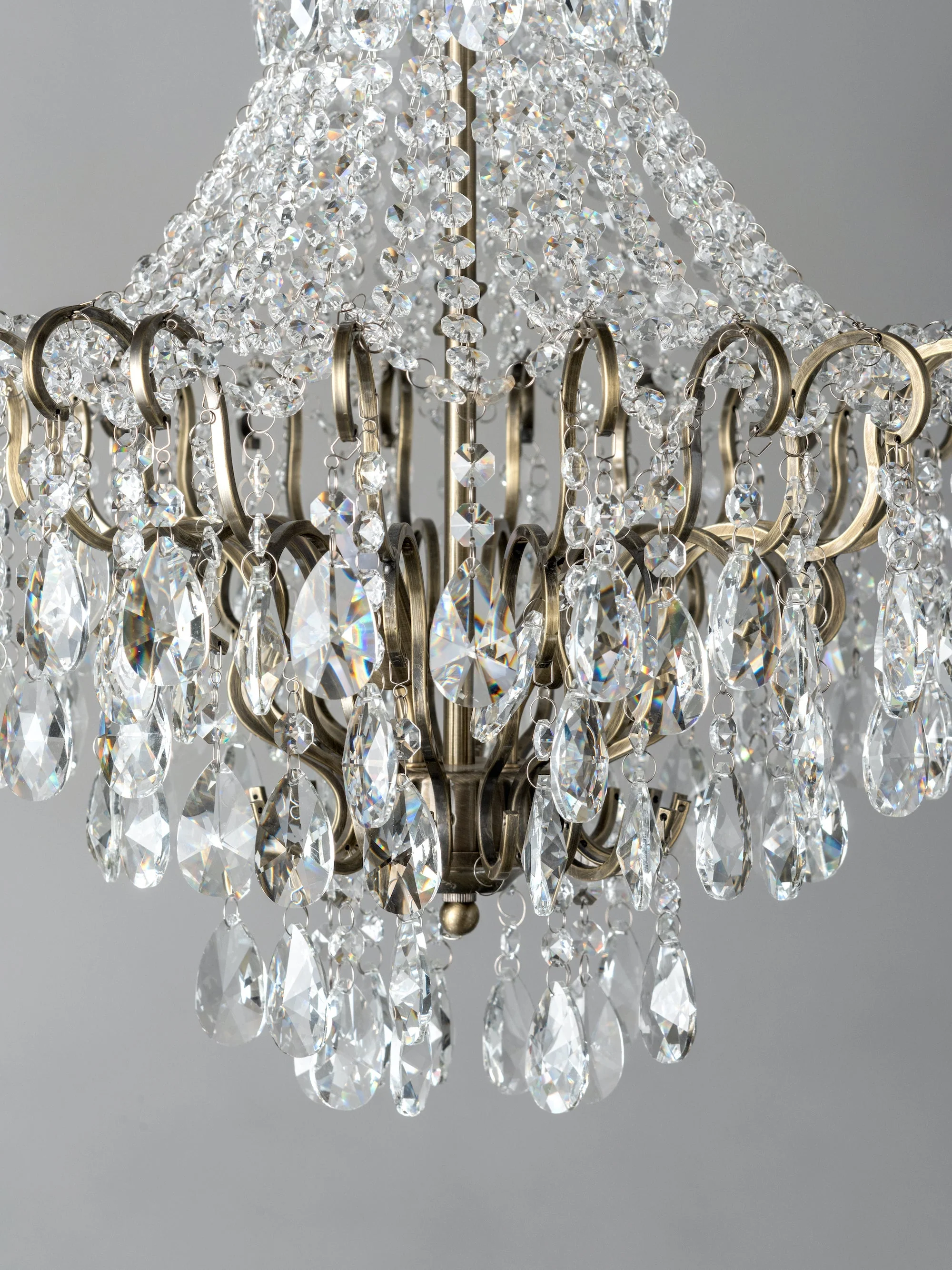 Lina - 4 light antique brass crystal glass chandelier - Image 4