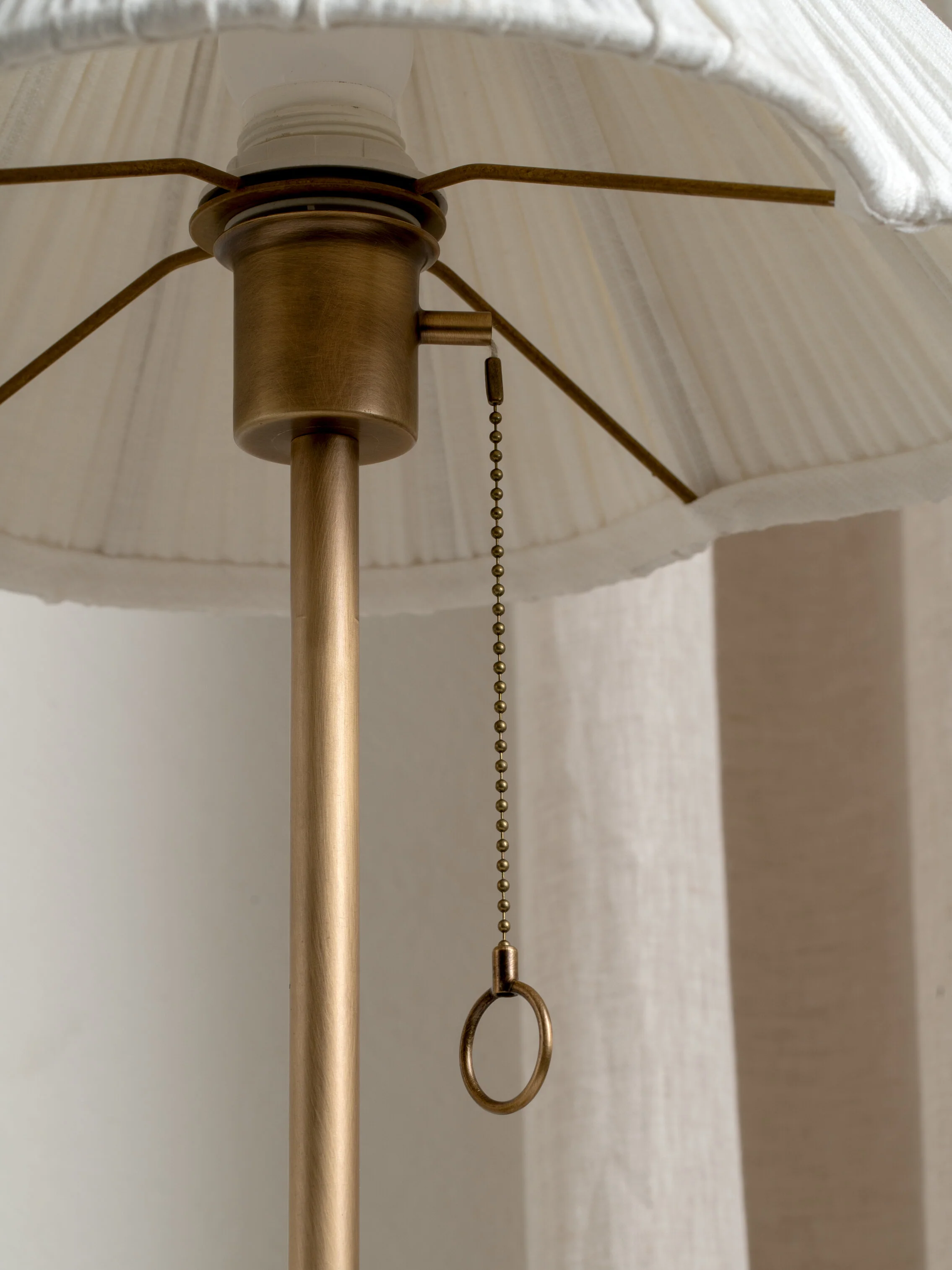 Lindi table lamp - Image 3