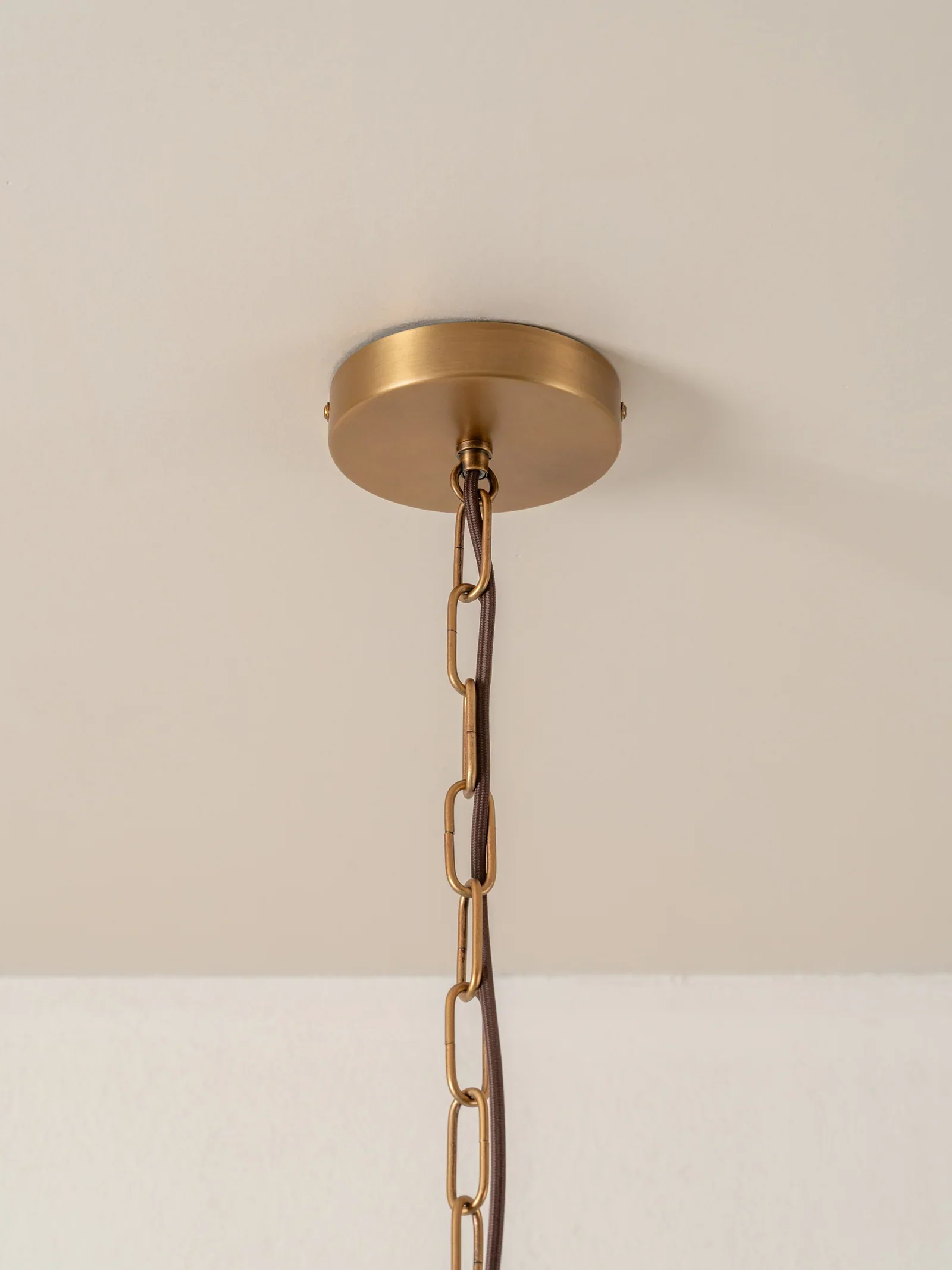 Ottino - aged brass and linen pendant - Image 4