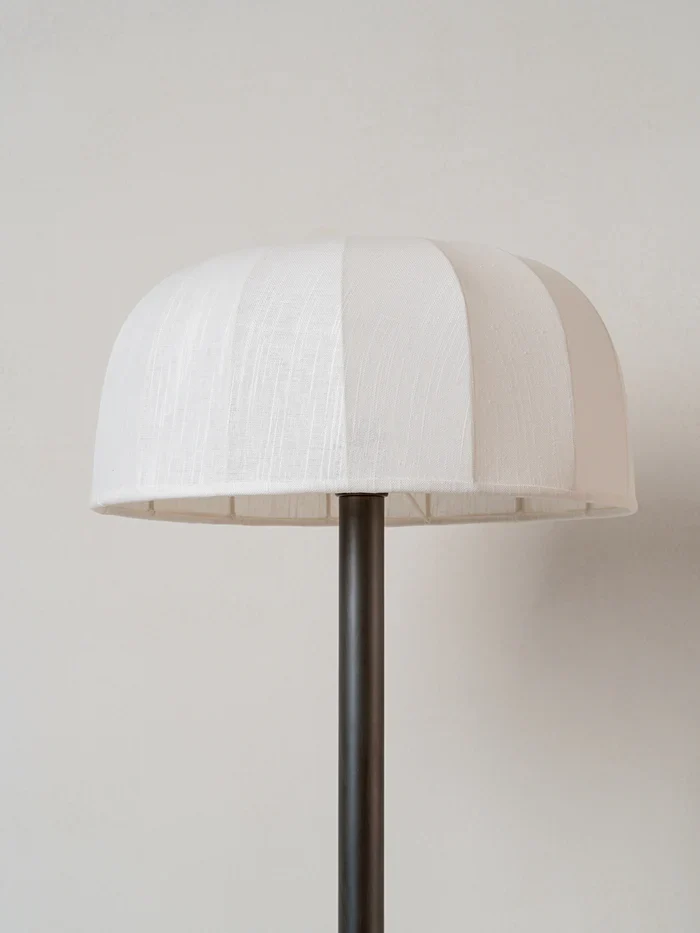 Ottino - bronze and linen floor lamp - Image 3