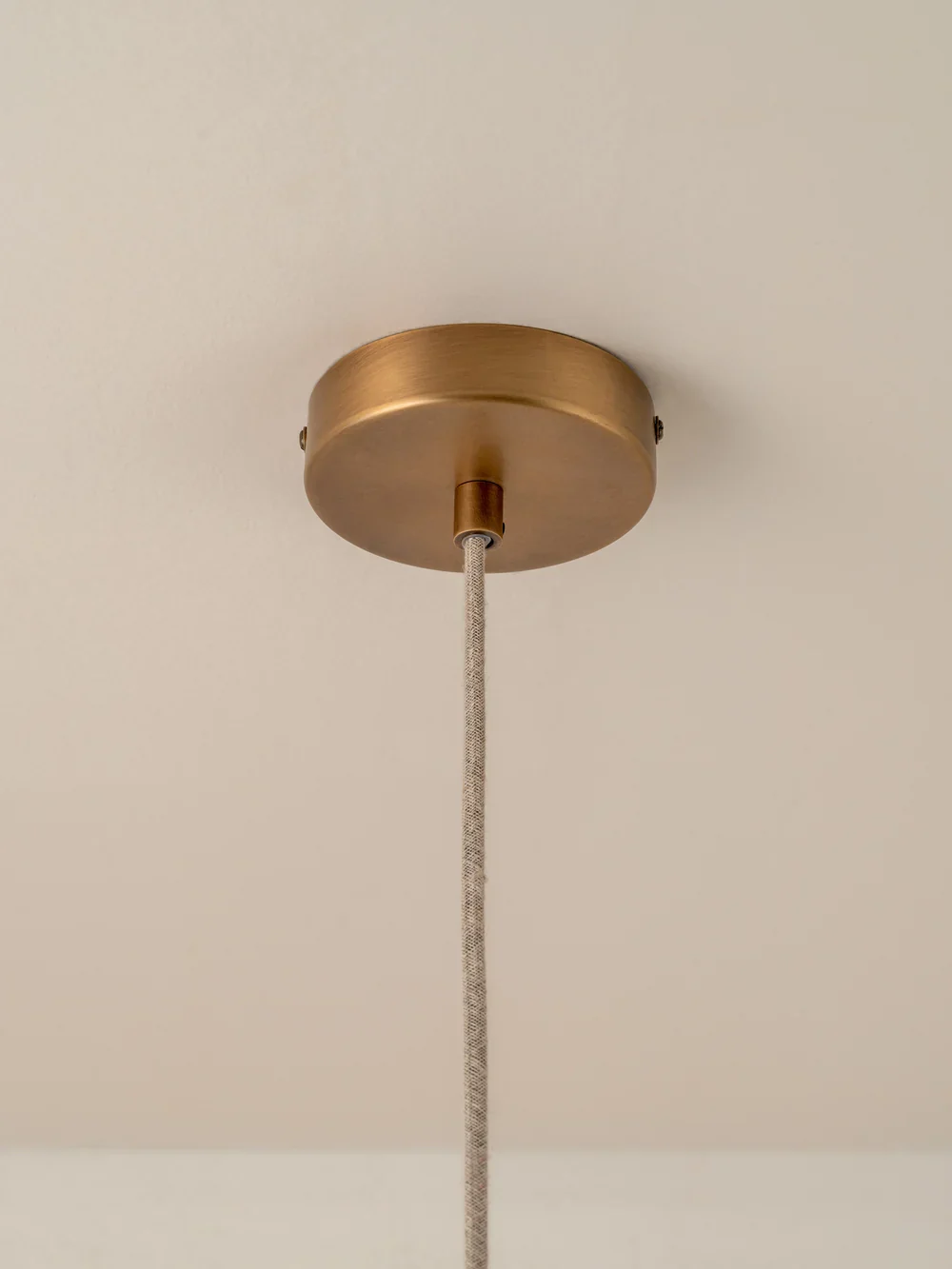 Porsa aged brass and warm white porcelain pendant - Image 4