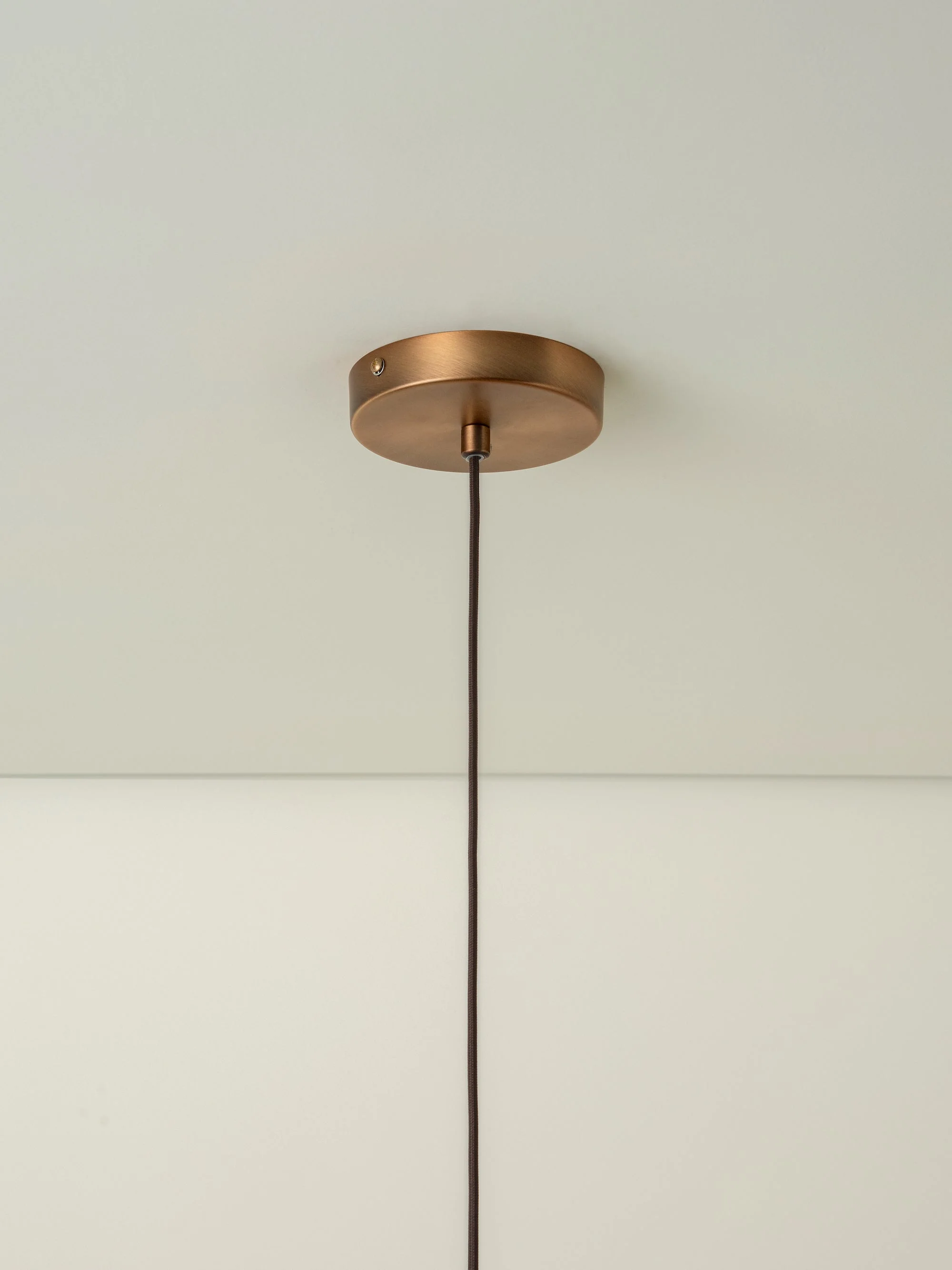 Ridotti - 1 light natural raffia and burnished brass pendant - Image 5