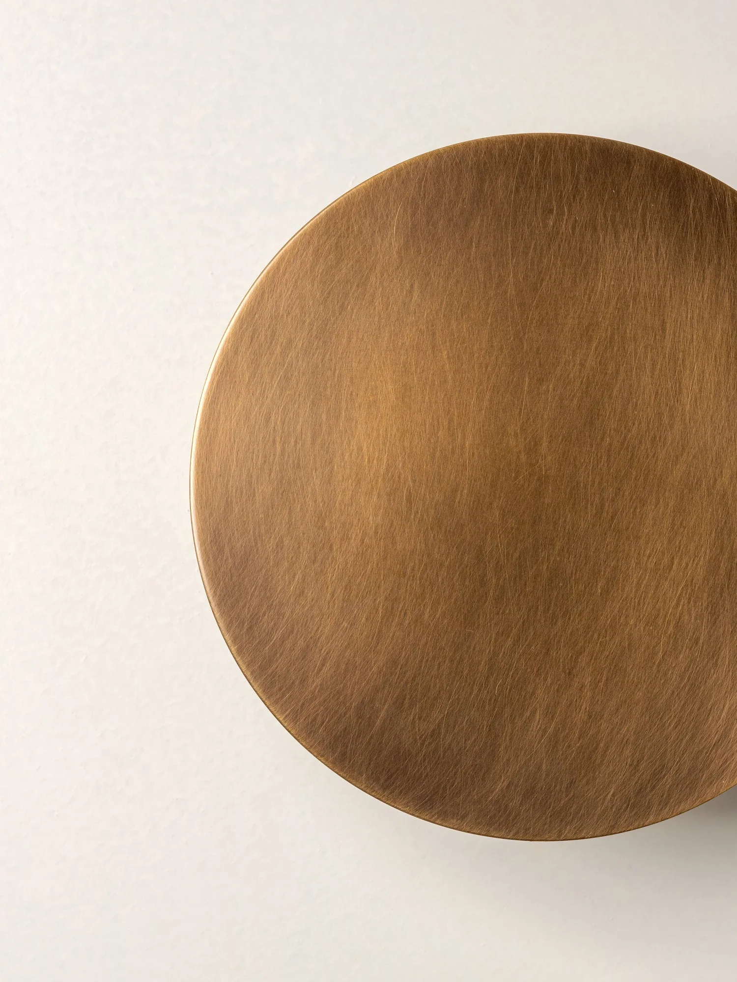 Santi - LED adjustable aged brass disc wall light - Image 4