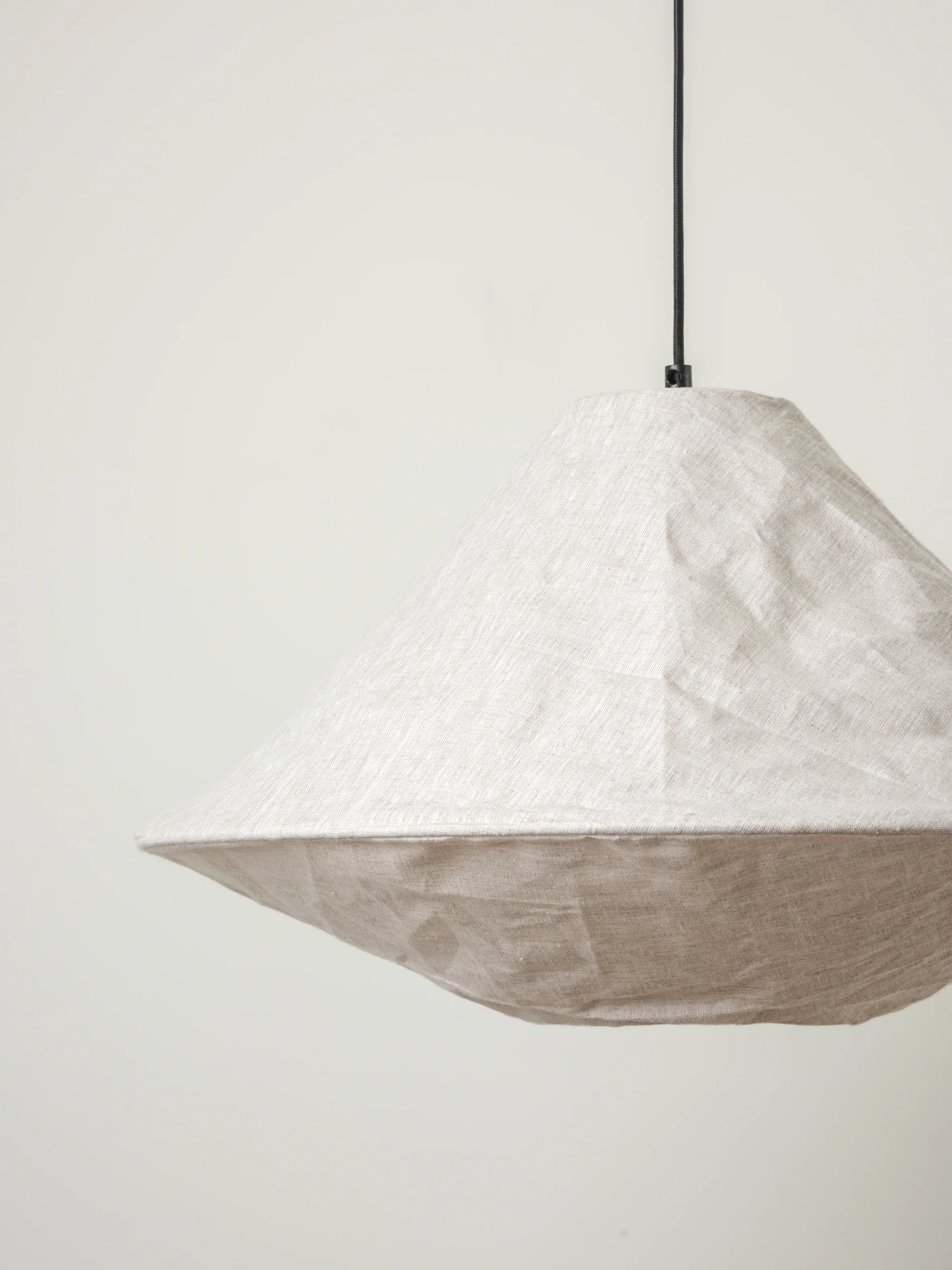 Siya - collapsible linen lampshade - Image 3