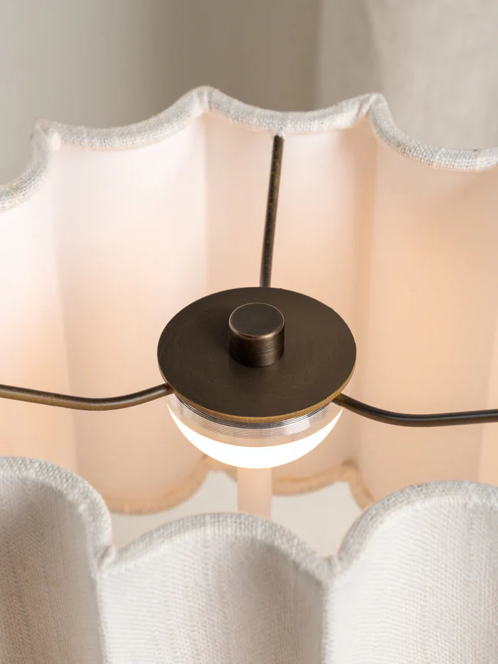 Valli - Viola Calacatta marble and linen rechargeable table lamp - Image 4
